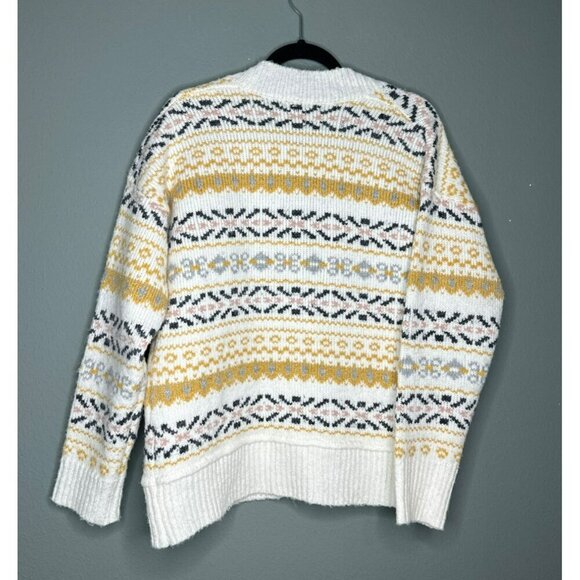 Hem and Thread Women's Large Patterned V-Neck Button-Up Cardigan - Picture 2 of 9